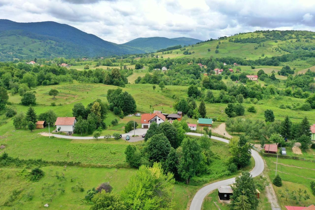 Rooms Toni Selište Drežničko Buitenkant foto