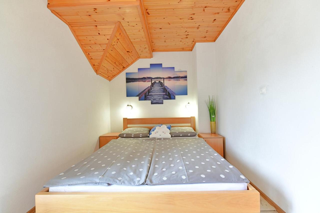 Rooms Toni Selište Drežničko Buitenkant foto