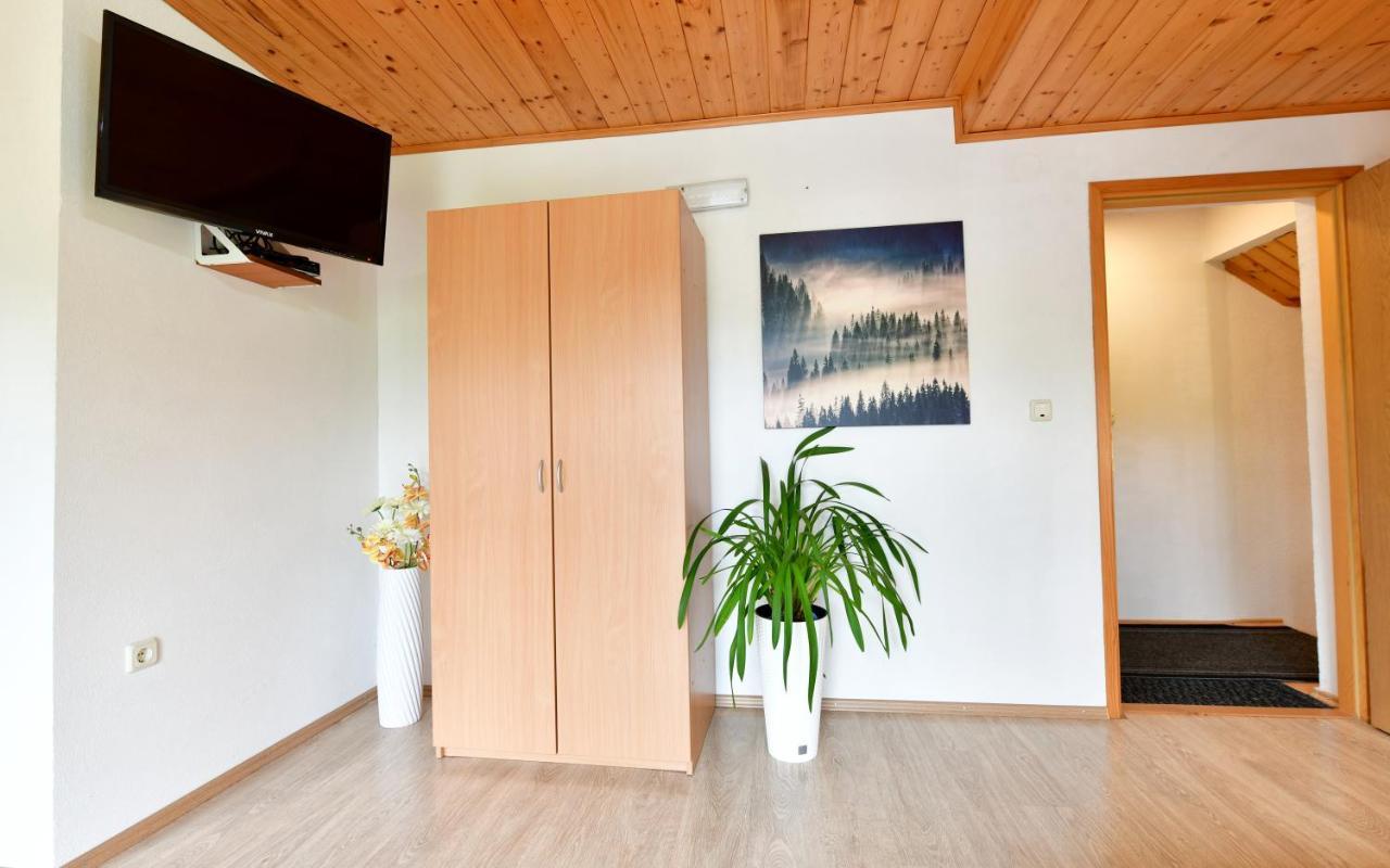 Rooms Toni Selište Drežničko Buitenkant foto