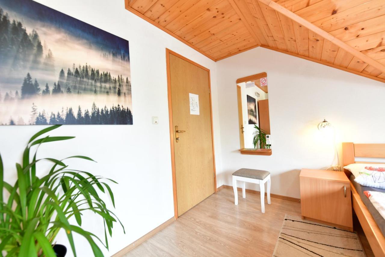 Rooms Toni Selište Drežničko Buitenkant foto