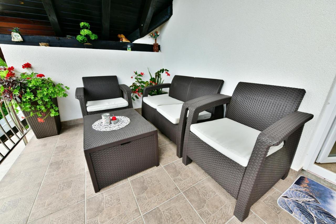 Rooms Toni Selište Drežničko Buitenkant foto