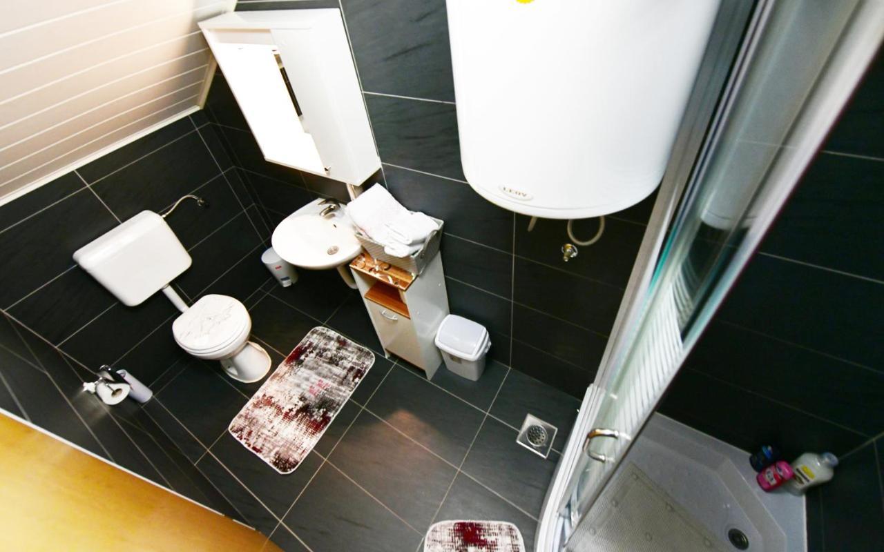 Rooms Toni Selište Drežničko Buitenkant foto