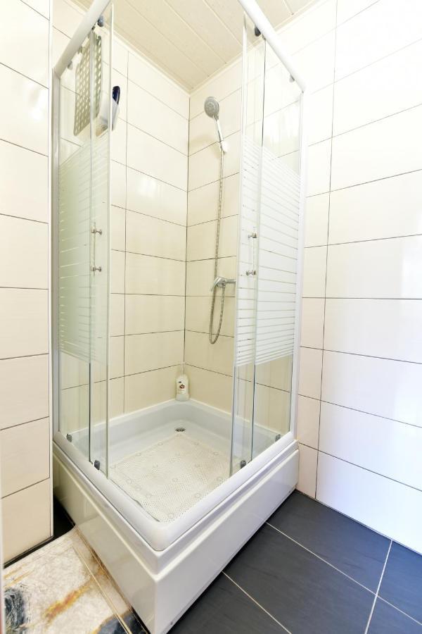 Rooms Toni Selište Drežničko Buitenkant foto